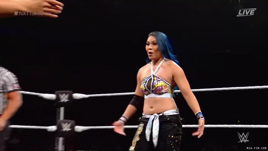 WWE_NXT_TakeOver_Toronto_2019_720p_WEB_h264-HEEL_mp40196.jpg