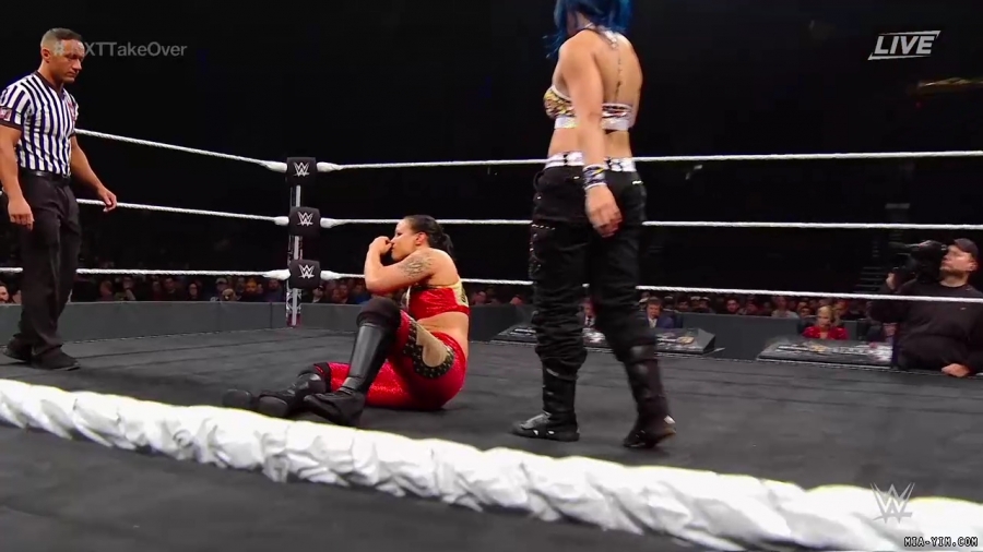 WWE_NXT_TakeOver_Toronto_2019_720p_WEB_h264-HEEL_mp40203.jpg