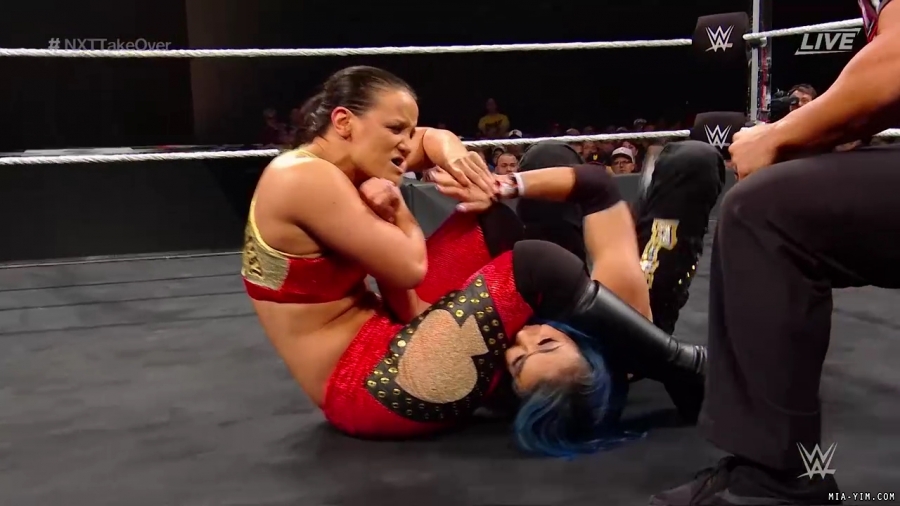 WWE_NXT_TakeOver_Toronto_2019_720p_WEB_h264-HEEL_mp40215.jpg