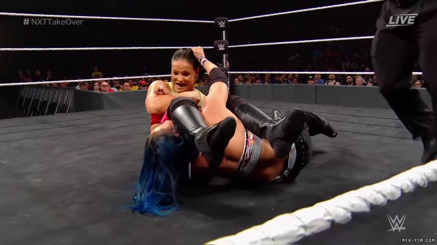 WWE_NXT_TakeOver_Toronto_2019_720p_WEB_h264-HEEL_mp40224.jpg