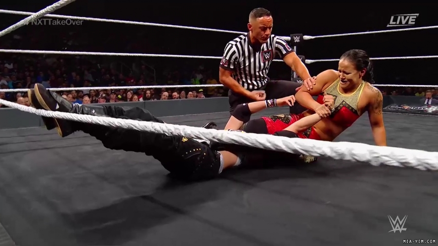 WWE_NXT_TakeOver_Toronto_2019_720p_WEB_h264-HEEL_mp40234.jpg