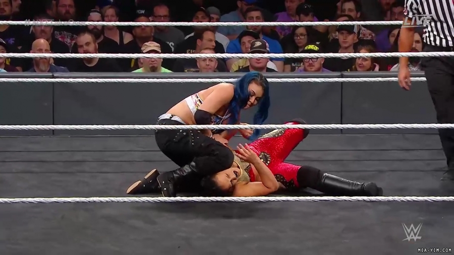 WWE_NXT_TakeOver_Toronto_2019_720p_WEB_h264-HEEL_mp40248.jpg