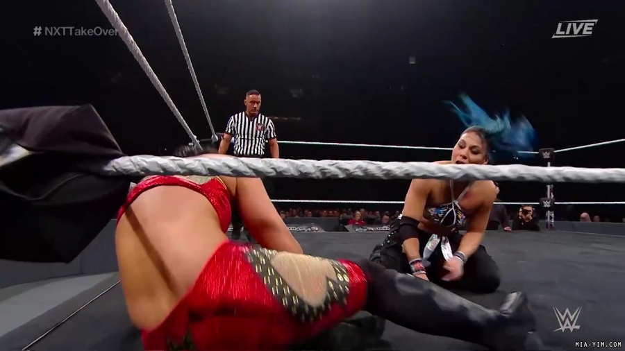 WWE_NXT_TakeOver_Toronto_2019_720p_WEB_h264-HEEL_mp40272.jpg