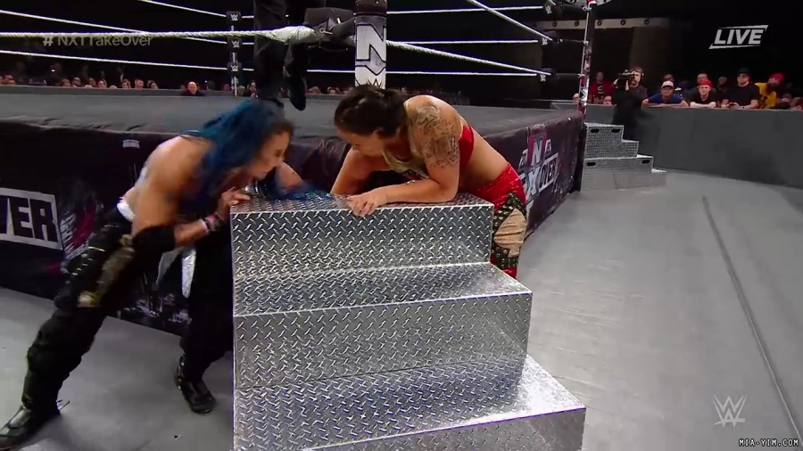WWE_NXT_TakeOver_Toronto_2019_720p_WEB_h264-HEEL_mp40310.jpg