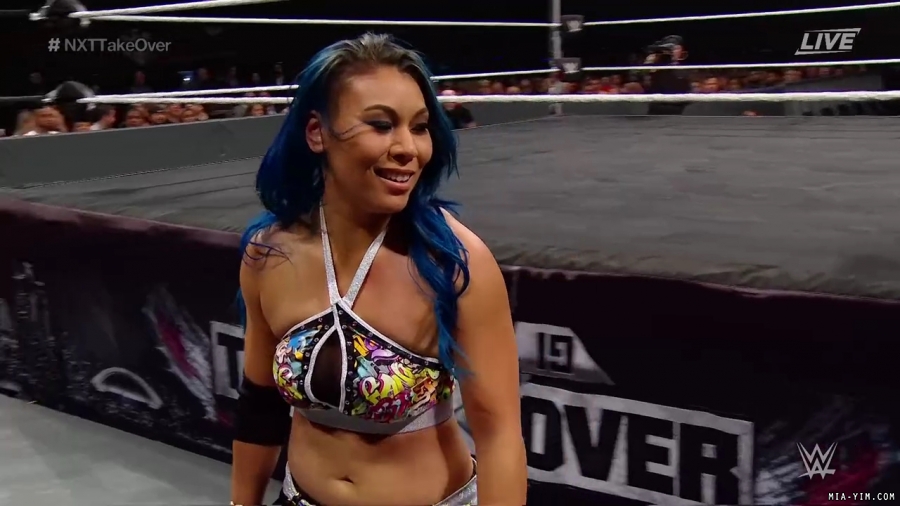 WWE_NXT_TakeOver_Toronto_2019_720p_WEB_h264-HEEL_mp40317.jpg
