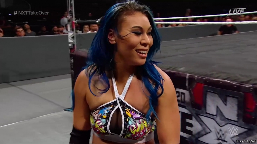 WWE_NXT_TakeOver_Toronto_2019_720p_WEB_h264-HEEL_mp40318.jpg