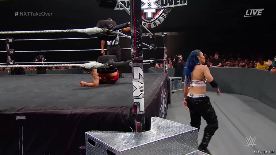 WWE_NXT_TakeOver_Toronto_2019_720p_WEB_h264-HEEL_mp40337.jpg