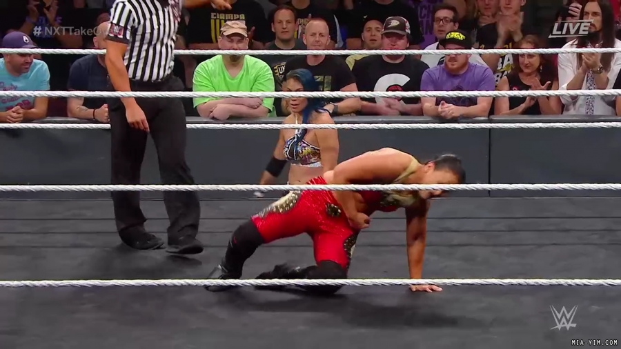 WWE_NXT_TakeOver_Toronto_2019_720p_WEB_h264-HEEL_mp40339.jpg