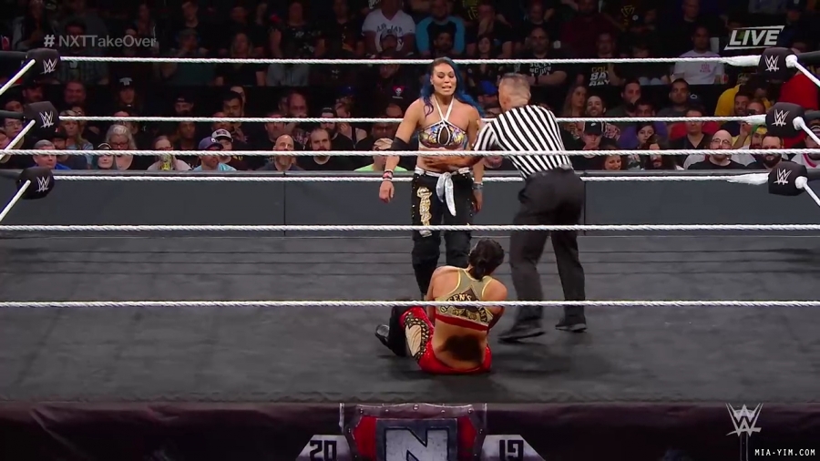 WWE_NXT_TakeOver_Toronto_2019_720p_WEB_h264-HEEL_mp40346.jpg