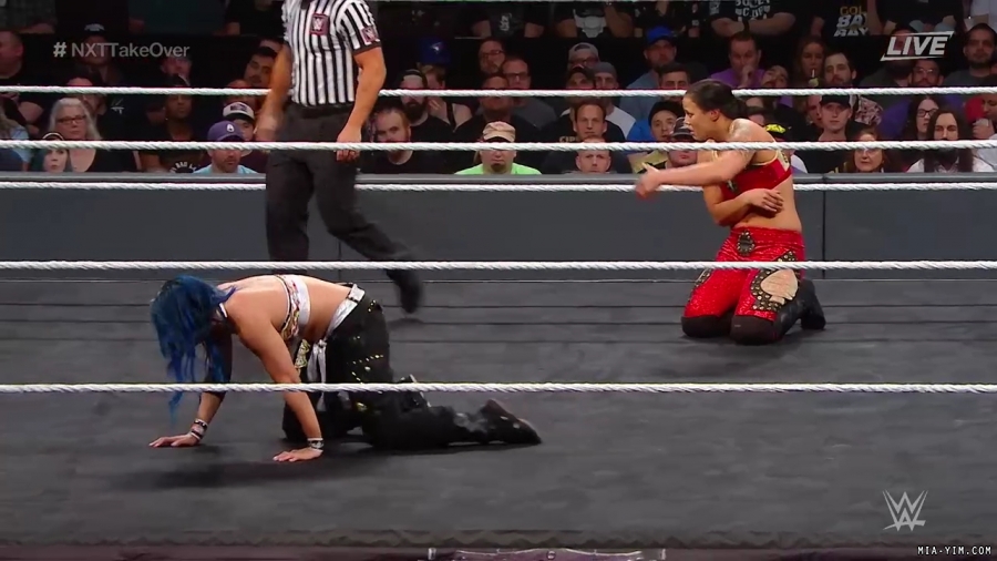 WWE_NXT_TakeOver_Toronto_2019_720p_WEB_h264-HEEL_mp40365.jpg