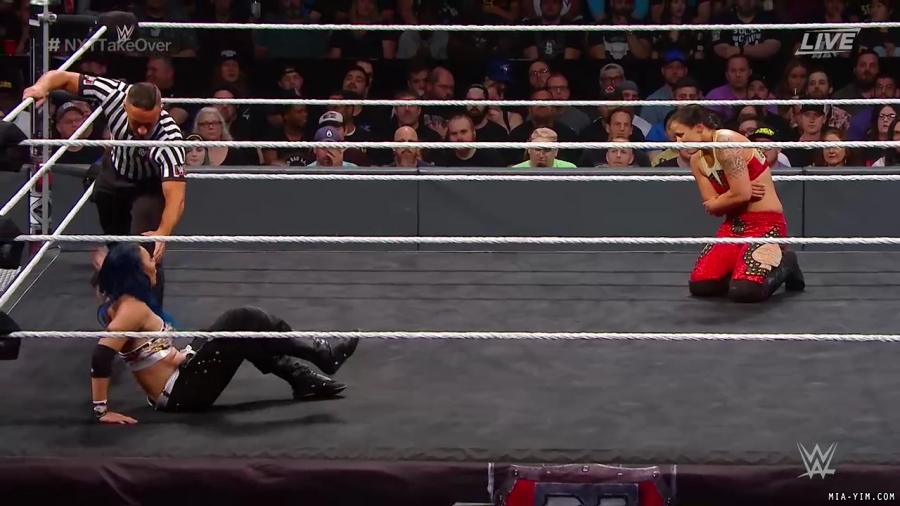 WWE_NXT_TakeOver_Toronto_2019_720p_WEB_h264-HEEL_mp40367.jpg