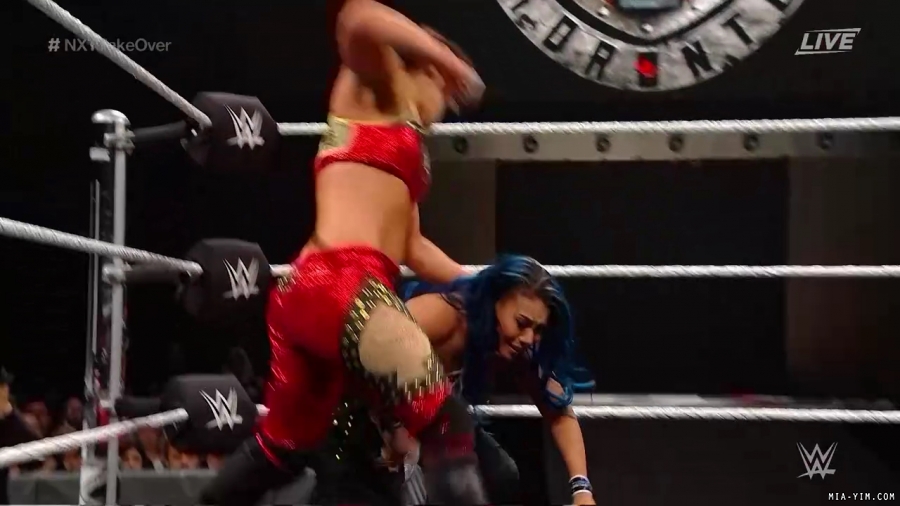 WWE_NXT_TakeOver_Toronto_2019_720p_WEB_h264-HEEL_mp40378.jpg