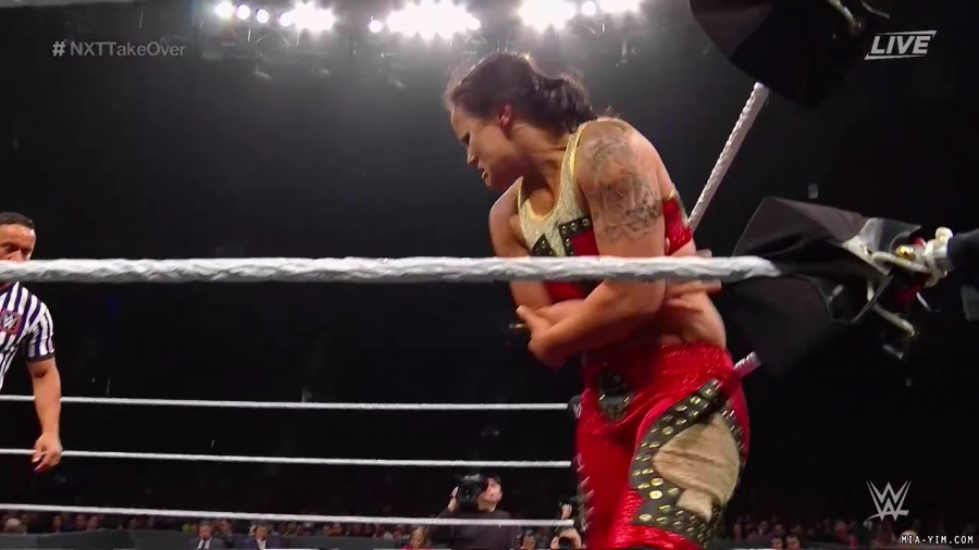WWE_NXT_TakeOver_Toronto_2019_720p_WEB_h264-HEEL_mp40380.jpg