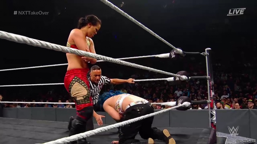 WWE_NXT_TakeOver_Toronto_2019_720p_WEB_h264-HEEL_mp40387.jpg