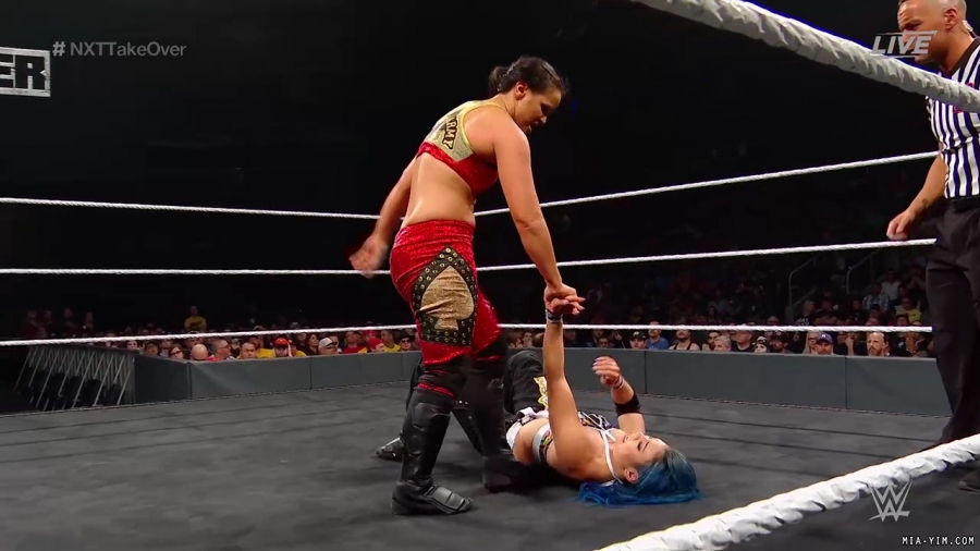 WWE_NXT_TakeOver_Toronto_2019_720p_WEB_h264-HEEL_mp40415.jpg