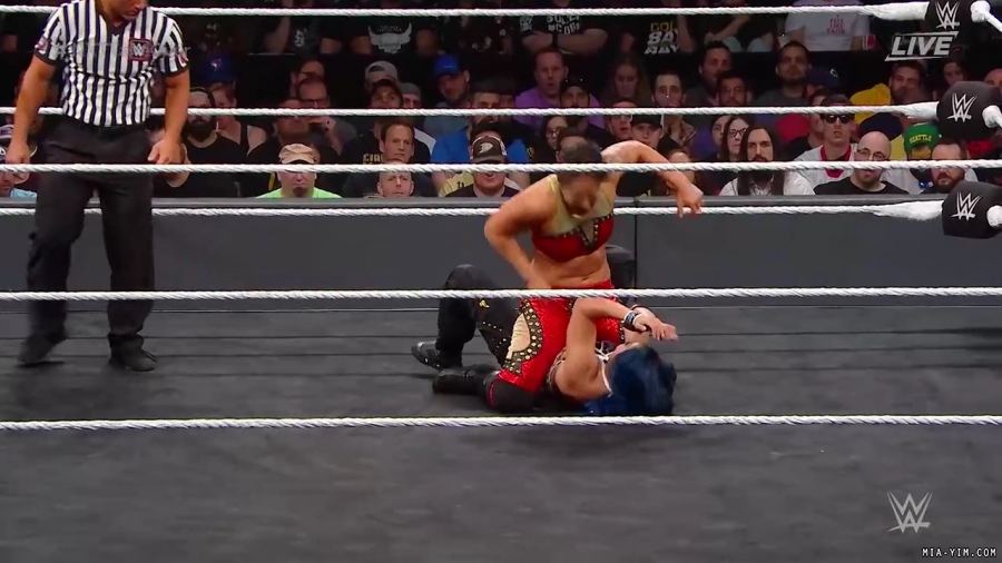 WWE_NXT_TakeOver_Toronto_2019_720p_WEB_h264-HEEL_mp40426.jpg
