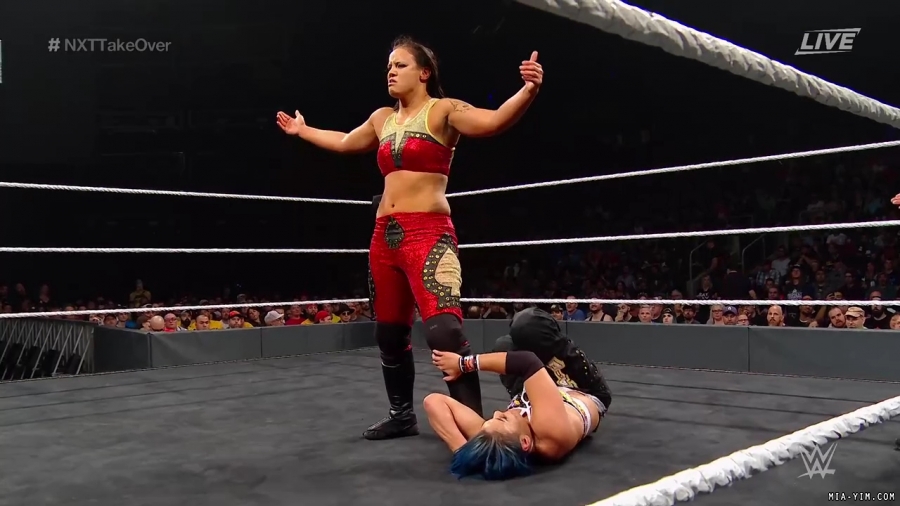 WWE_NXT_TakeOver_Toronto_2019_720p_WEB_h264-HEEL_mp40437.jpg