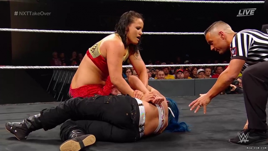 WWE_NXT_TakeOver_Toronto_2019_720p_WEB_h264-HEEL_mp40471.jpg