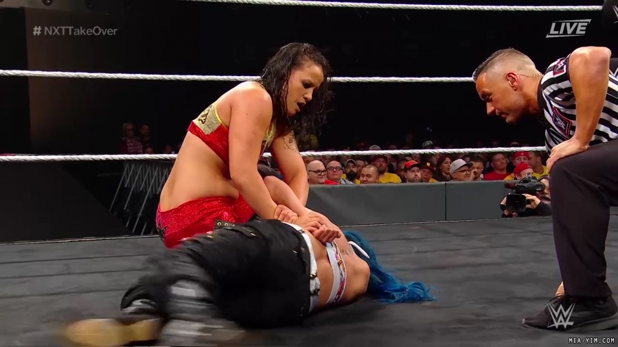 WWE_NXT_TakeOver_Toronto_2019_720p_WEB_h264-HEEL_mp40473.jpg