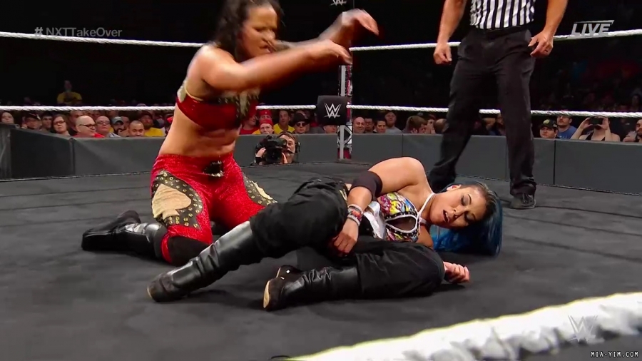 WWE_NXT_TakeOver_Toronto_2019_720p_WEB_h264-HEEL_mp40495.jpg