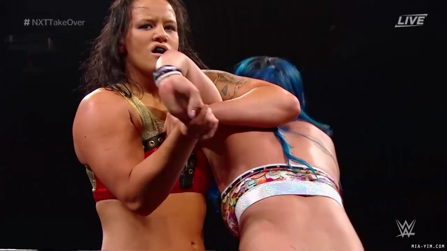 WWE_NXT_TakeOver_Toronto_2019_720p_WEB_h264-HEEL_mp40544.jpg