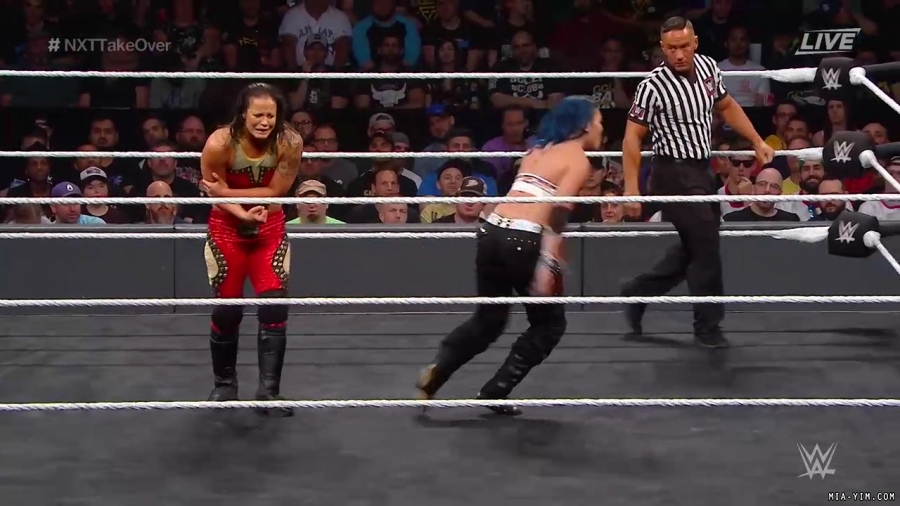 WWE_NXT_TakeOver_Toronto_2019_720p_WEB_h264-HEEL_mp40580.jpg