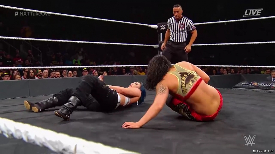WWE_NXT_TakeOver_Toronto_2019_720p_WEB_h264-HEEL_mp40584.jpg