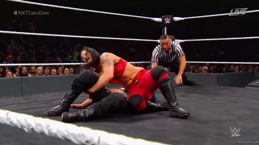 WWE_NXT_TakeOver_Toronto_2019_720p_WEB_h264-HEEL_mp40586.jpg