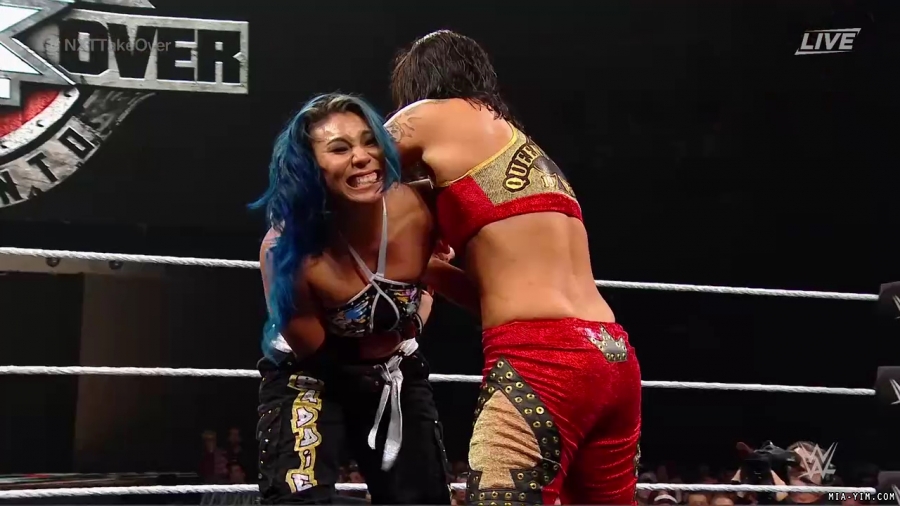 WWE_NXT_TakeOver_Toronto_2019_720p_WEB_h264-HEEL_mp40601.jpg