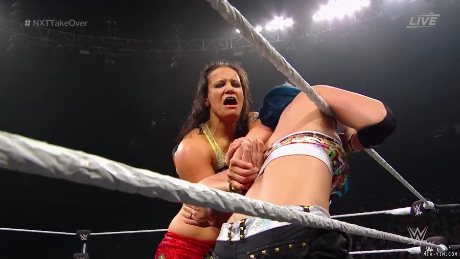 WWE_NXT_TakeOver_Toronto_2019_720p_WEB_h264-HEEL_mp40610.jpg