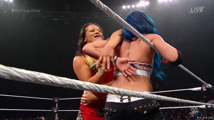 WWE_NXT_TakeOver_Toronto_2019_720p_WEB_h264-HEEL_mp40613.jpg