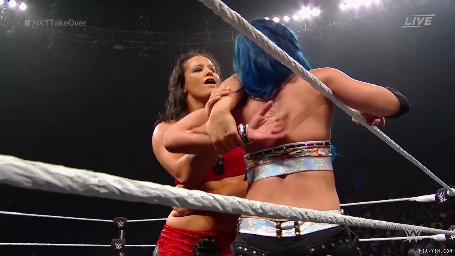 WWE_NXT_TakeOver_Toronto_2019_720p_WEB_h264-HEEL_mp40614.jpg