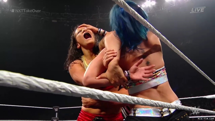 WWE_NXT_TakeOver_Toronto_2019_720p_WEB_h264-HEEL_mp40615.jpg