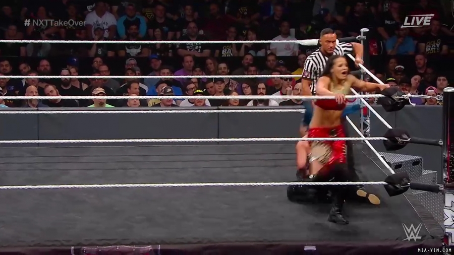 WWE_NXT_TakeOver_Toronto_2019_720p_WEB_h264-HEEL_mp40625.jpg