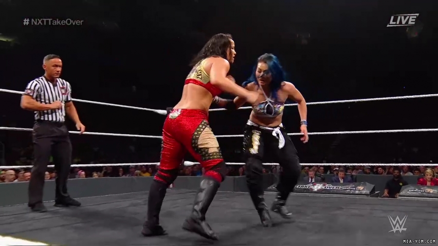 WWE_NXT_TakeOver_Toronto_2019_720p_WEB_h264-HEEL_mp40630.jpg