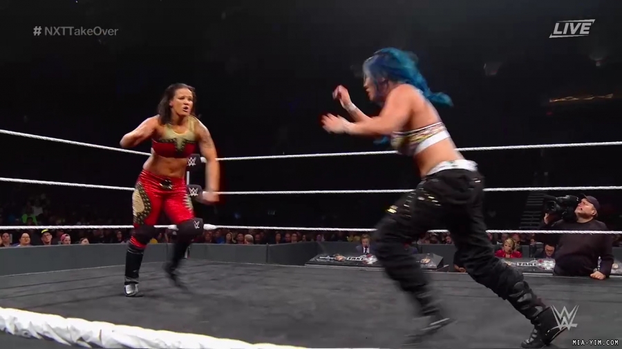 WWE_NXT_TakeOver_Toronto_2019_720p_WEB_h264-HEEL_mp40657.jpg