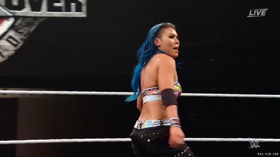 WWE_NXT_TakeOver_Toronto_2019_720p_WEB_h264-HEEL_mp40697.jpg