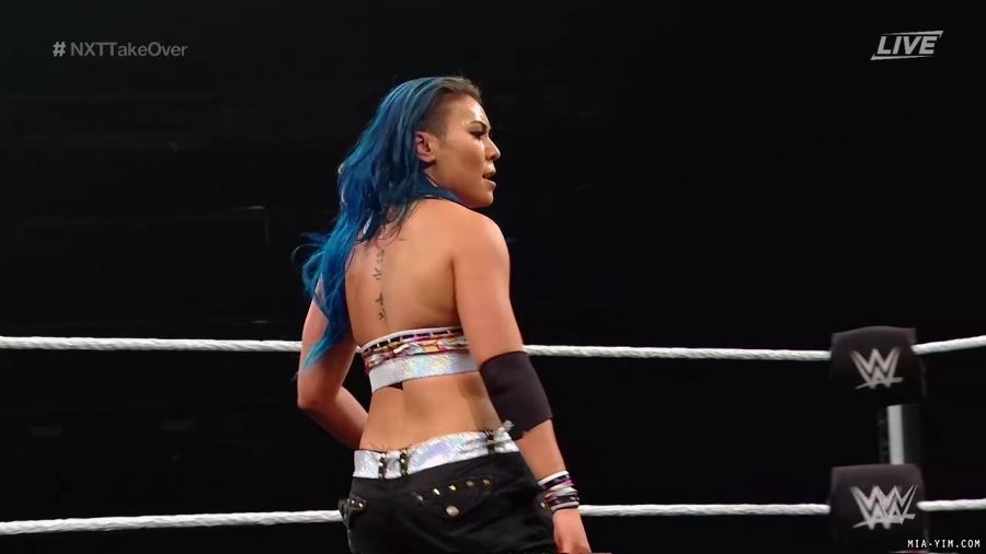 WWE_NXT_TakeOver_Toronto_2019_720p_WEB_h264-HEEL_mp40698.jpg