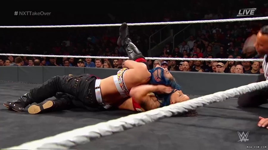 WWE_NXT_TakeOver_Toronto_2019_720p_WEB_h264-HEEL_mp40721.jpg