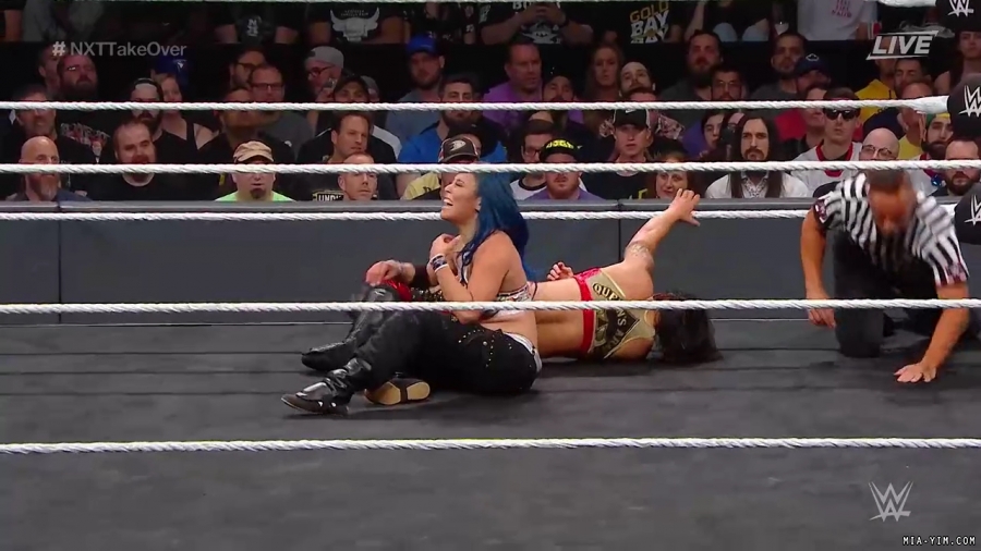 WWE_NXT_TakeOver_Toronto_2019_720p_WEB_h264-HEEL_mp40722.jpg
