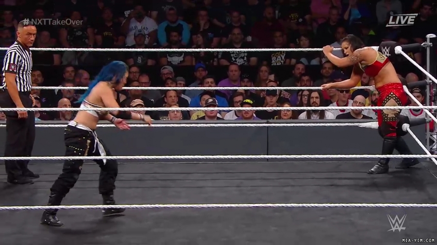 WWE_NXT_TakeOver_Toronto_2019_720p_WEB_h264-HEEL_mp40734.jpg