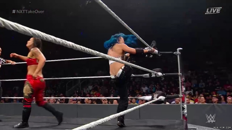 WWE_NXT_TakeOver_Toronto_2019_720p_WEB_h264-HEEL_mp40736.jpg