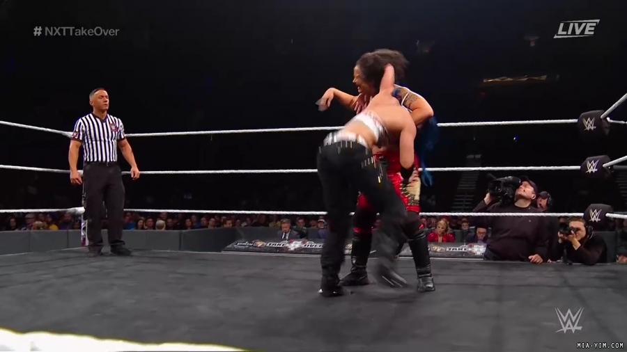 WWE_NXT_TakeOver_Toronto_2019_720p_WEB_h264-HEEL_mp40777.jpg