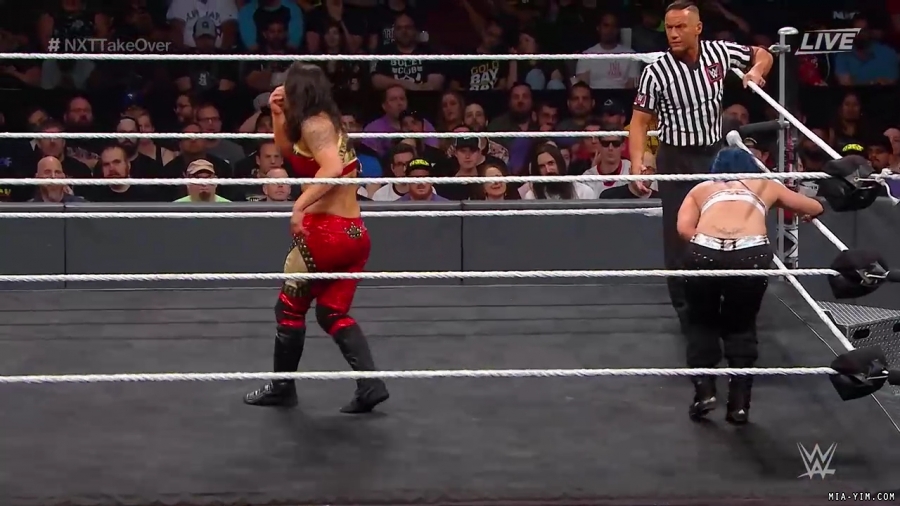 WWE_NXT_TakeOver_Toronto_2019_720p_WEB_h264-HEEL_mp40786.jpg