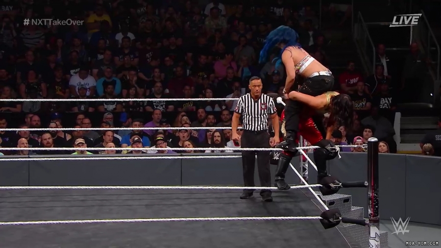 WWE_NXT_TakeOver_Toronto_2019_720p_WEB_h264-HEEL_mp40839.jpg
