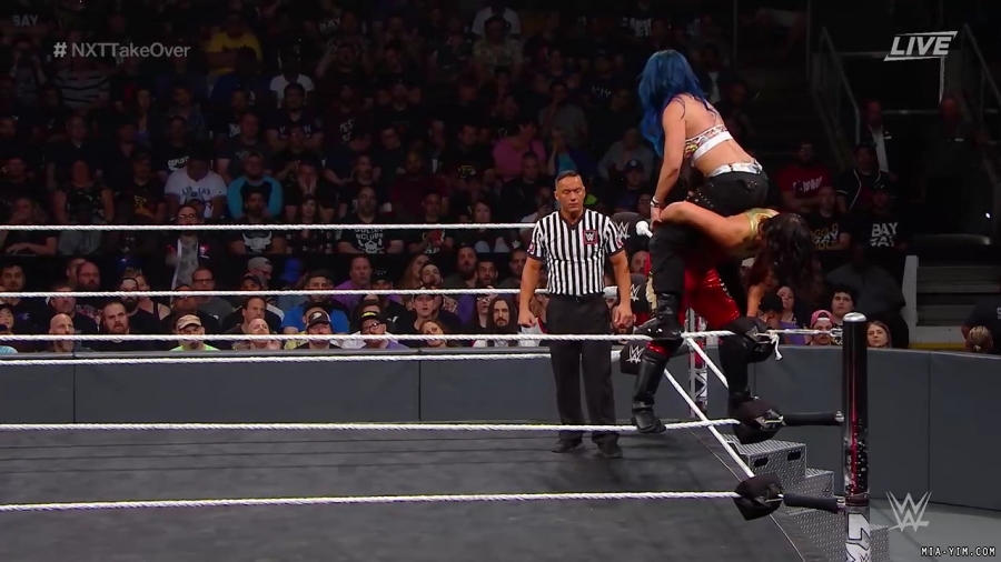 WWE_NXT_TakeOver_Toronto_2019_720p_WEB_h264-HEEL_mp40840.jpg