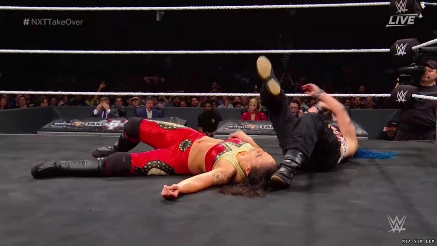 WWE_NXT_TakeOver_Toronto_2019_720p_WEB_h264-HEEL_mp40846.jpg