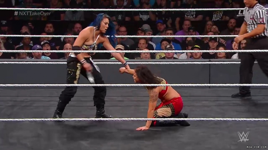 WWE_NXT_TakeOver_Toronto_2019_720p_WEB_h264-HEEL_mp40884.jpg
