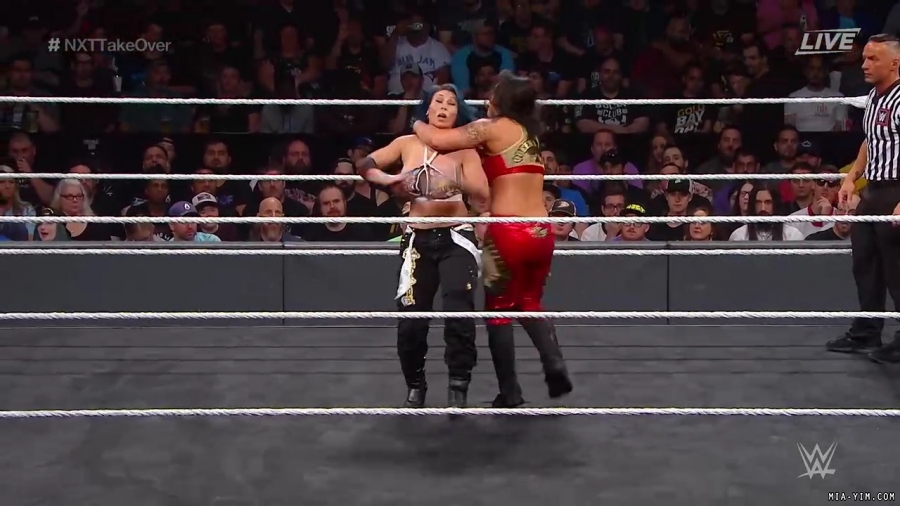 WWE_NXT_TakeOver_Toronto_2019_720p_WEB_h264-HEEL_mp40890.jpg