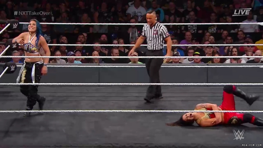 WWE_NXT_TakeOver_Toronto_2019_720p_WEB_h264-HEEL_mp40924.jpg